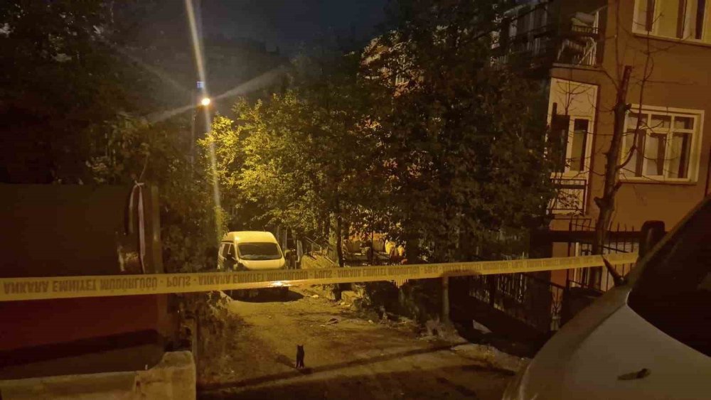 Yenimahalle'de bir dairede 3 kişi ölü olarak bulundu