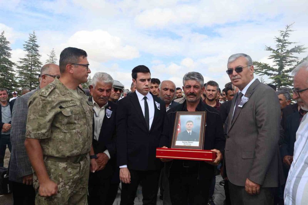 Maganda kurşunuyla hayatını kaybeden uzman çavuş toprağa verildi