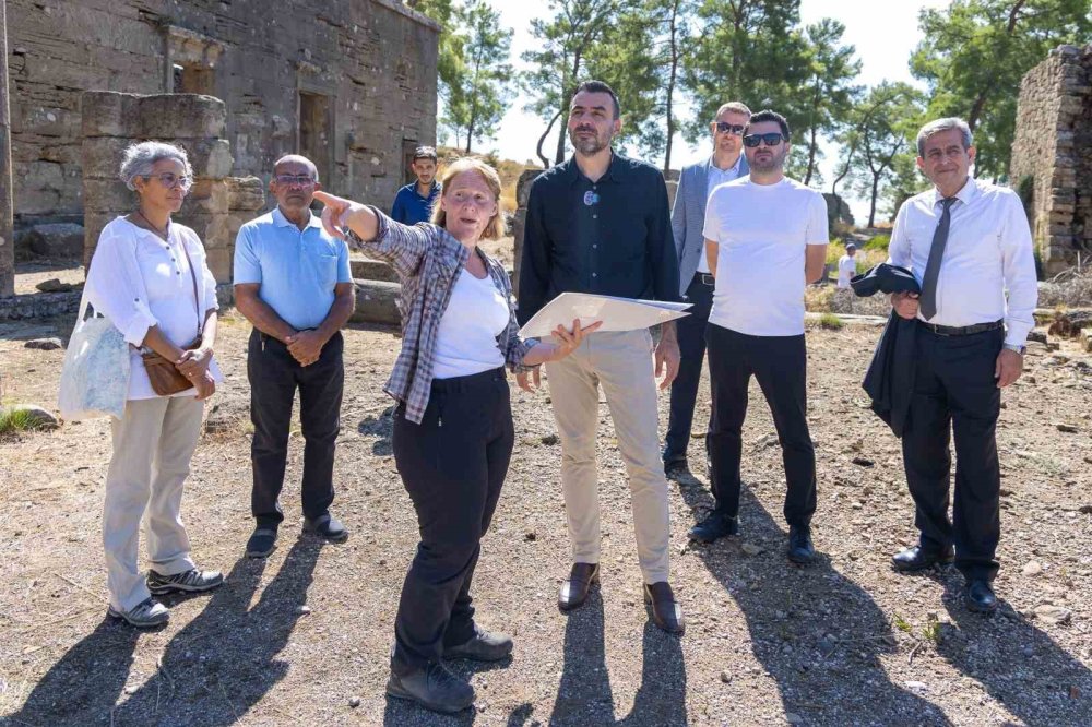 Lyrbe Antik Kenti Kazılarına Manavgat Desteği