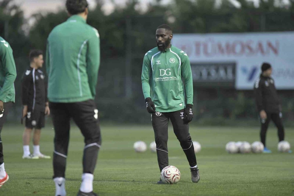 Konyaspor’da Başakşehir Mesaisi: Milli Yıldızlar Takıma Döndü