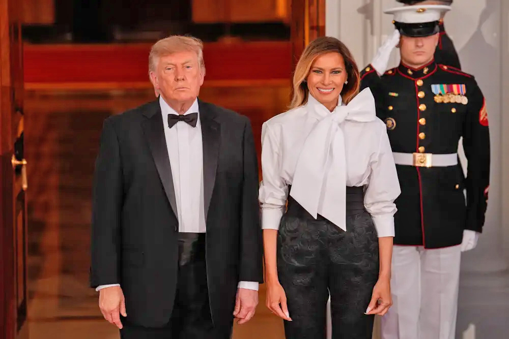 melanianin-pantolonu.jpg