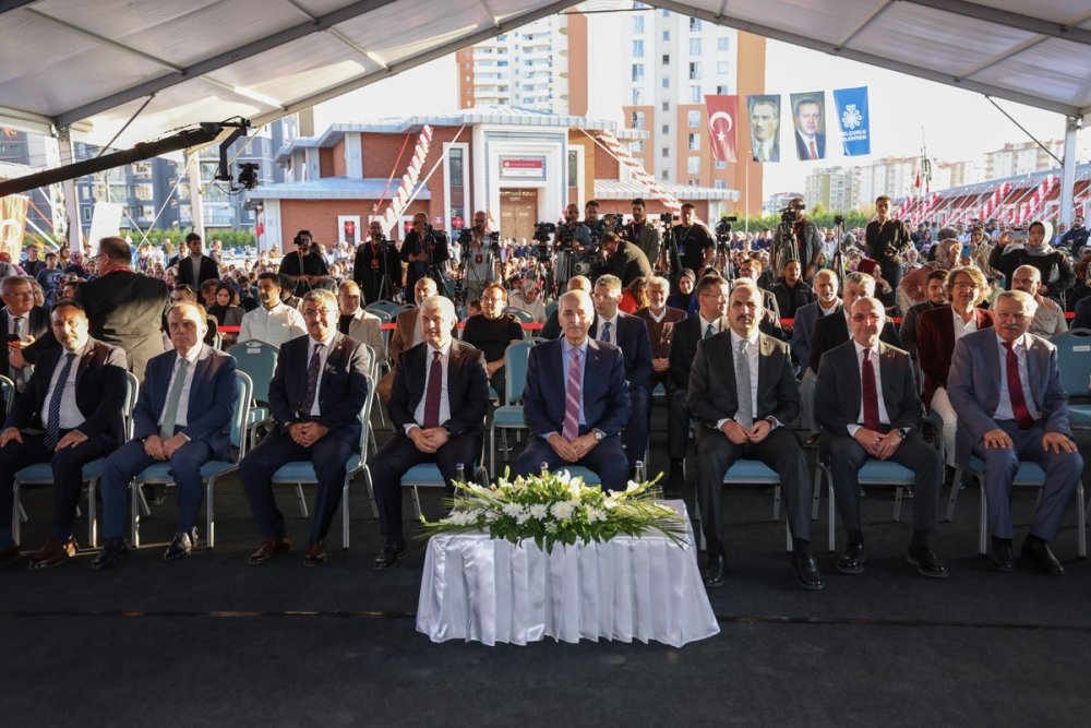 Yazır Mahalle Külliyesi Hizmete Açıldı