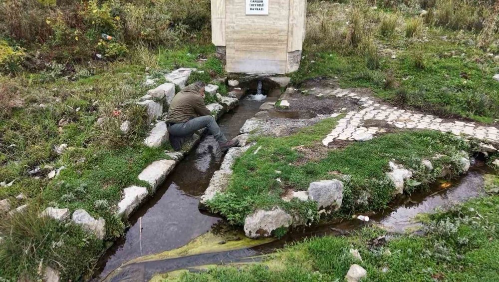 Aksaray’da yeraltından 'Sodalı Su' çıkıyor