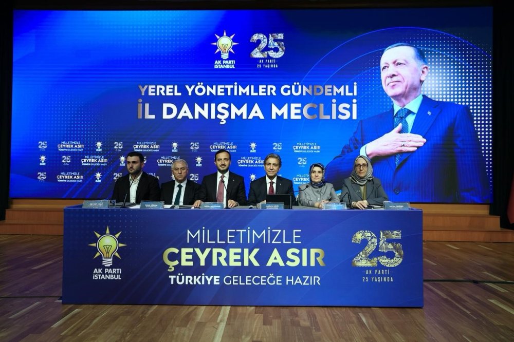Muhalefet partilerinden 136 kişi AK Parti’ye katıldı
