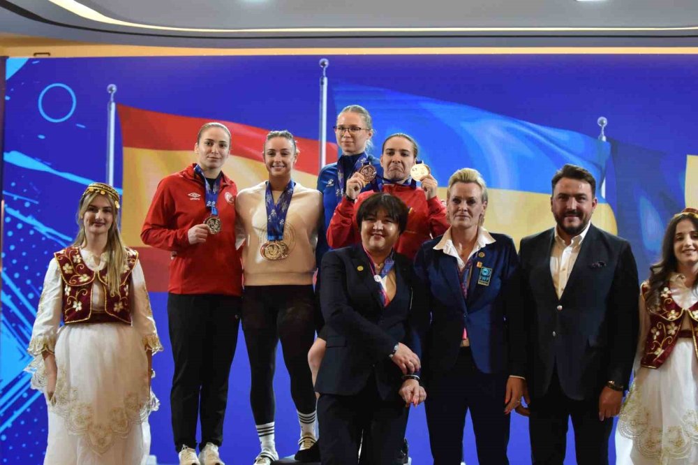 Avrupa Halter Şampiyonası’nda milli sporcularımıza 5 madalya daha
