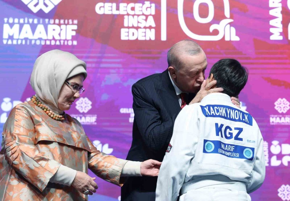 Cumhurbaşkanı Erdoğan: Ülkemiz bugün küresel bir oyuncudur"