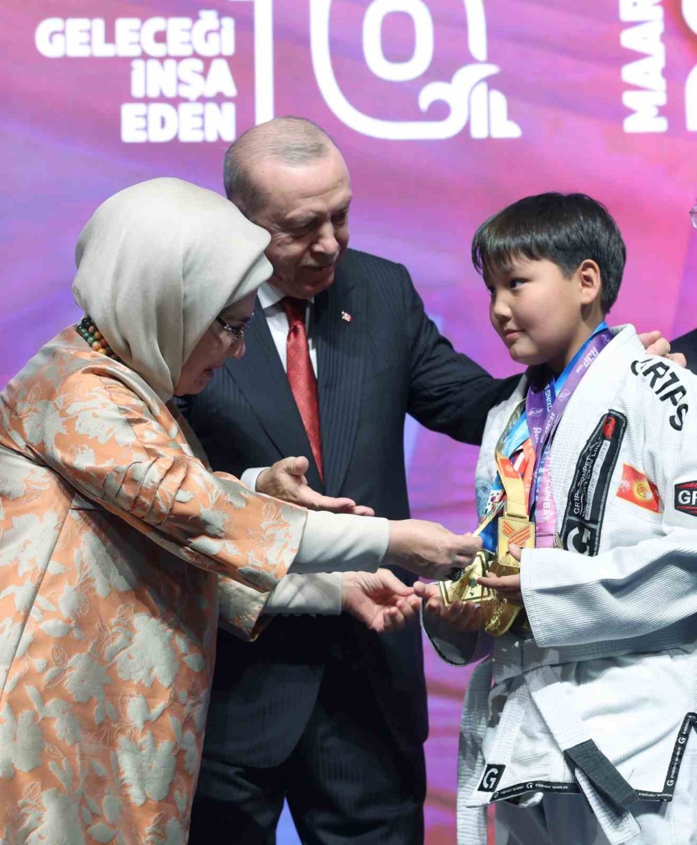 Cumhurbaşkanı Erdoğan: Ülkemiz bugün küresel bir oyuncudur"