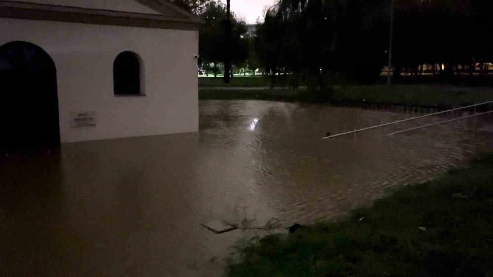 Sadabat Camii ve Sedef Atölyesi sular altında
