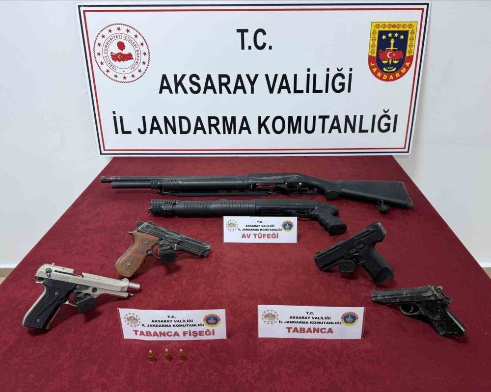 Aksaray’da eş zamanlı kaçak silah baskını! 5 gözaltı