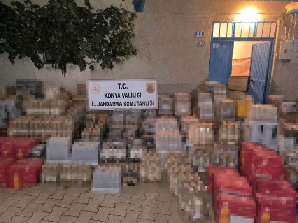 Konya’da yüzlerce litre kaçak alkol ve sigara ele geçirildi