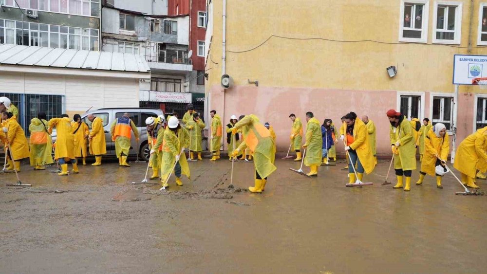 AFAD'dan açıklama: 60 bin 395 personel 1060 gönüllü sahada