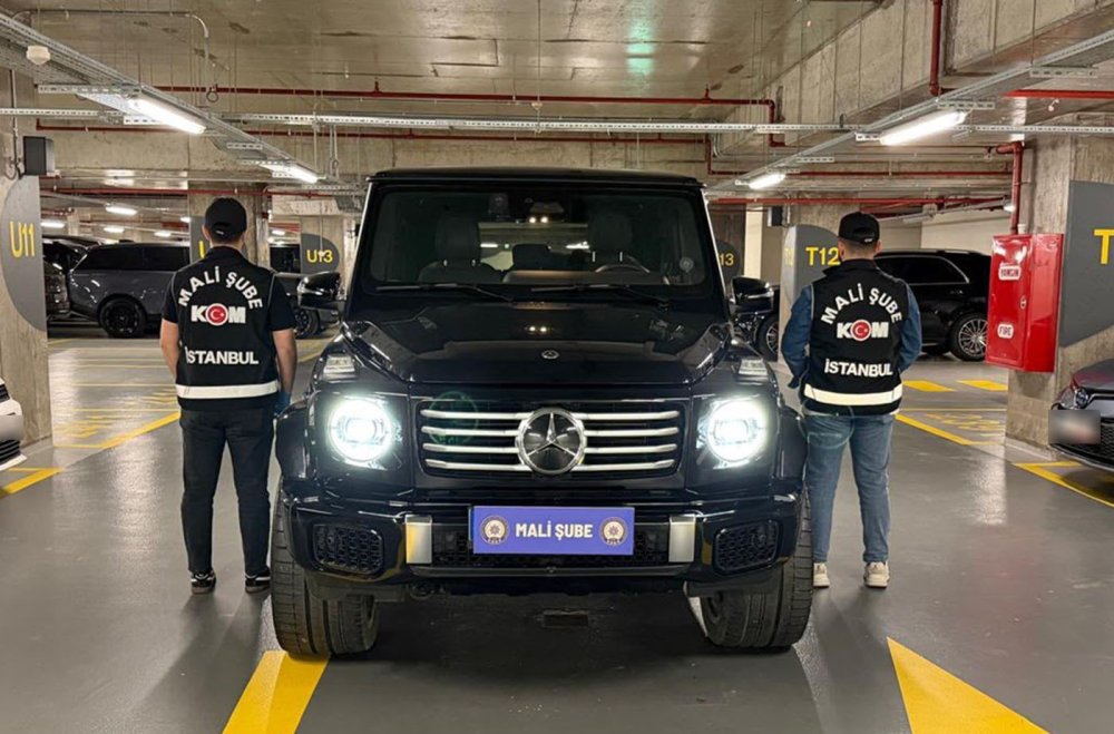 Kripto dolandırıcılığından kırmızı bültenle aranıyordu! Eşi adına kayıtlı 9 araca el kondu
