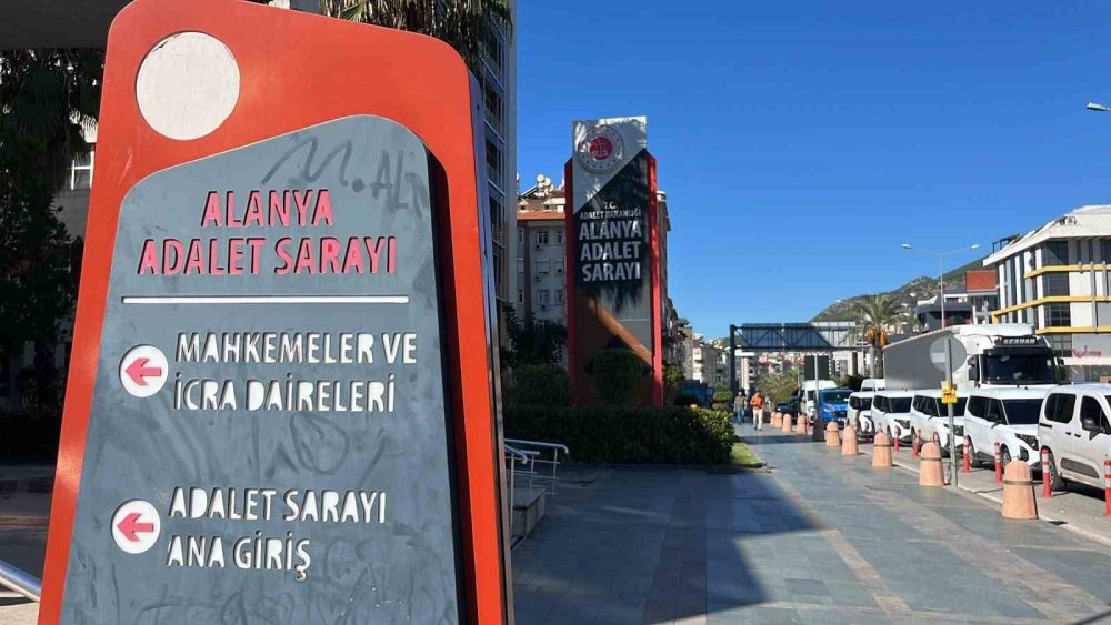 Alanya'da tefecilik ve şantaj operasyonu! 6 tutuklama