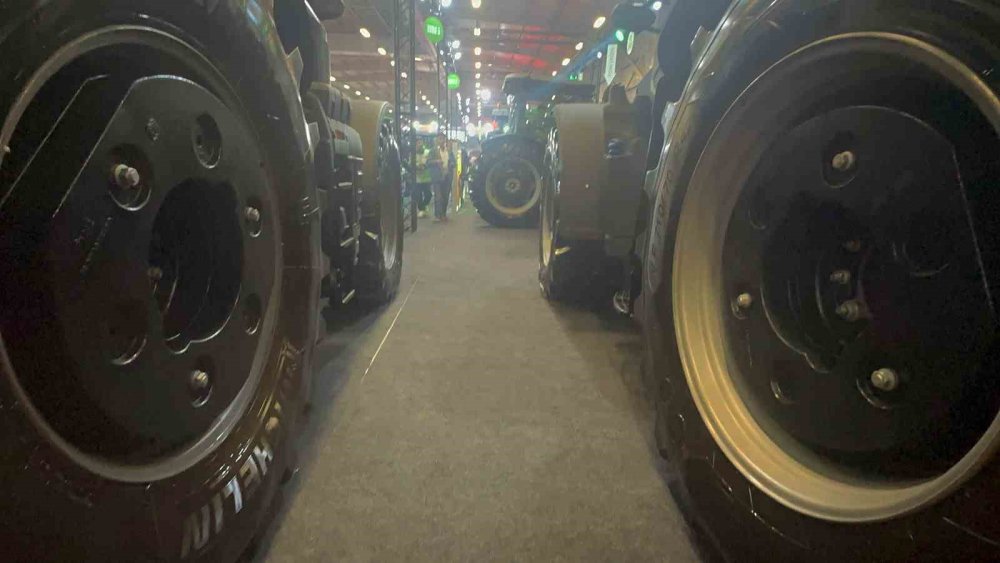 Bu traktör fiyatıyla dudak uçuklattı