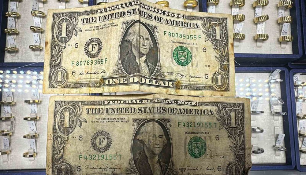 Kuriş soruşturmasında FETÖ izi! F serisi 1 dolarlar