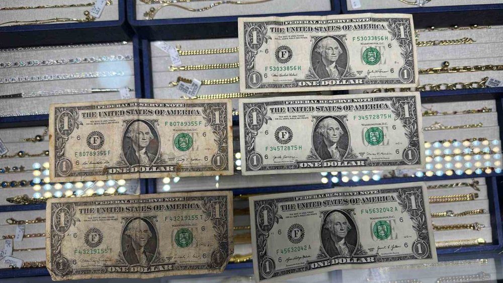 Kuriş soruşturmasında FETÖ izi! F serisi 1 dolarlar
