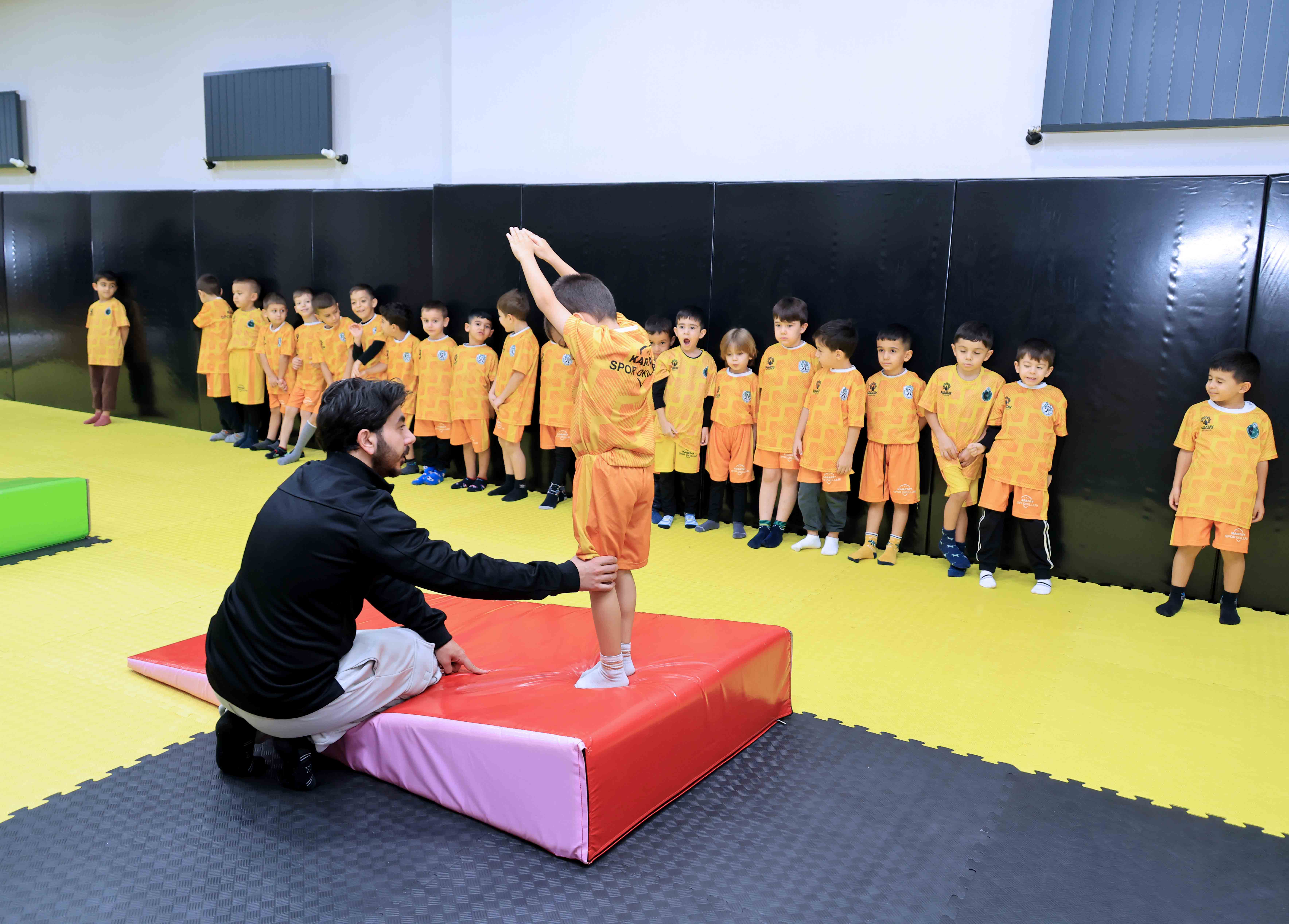 karatay-kis-spor-okullarina-yogun-ilgi-6.jpg