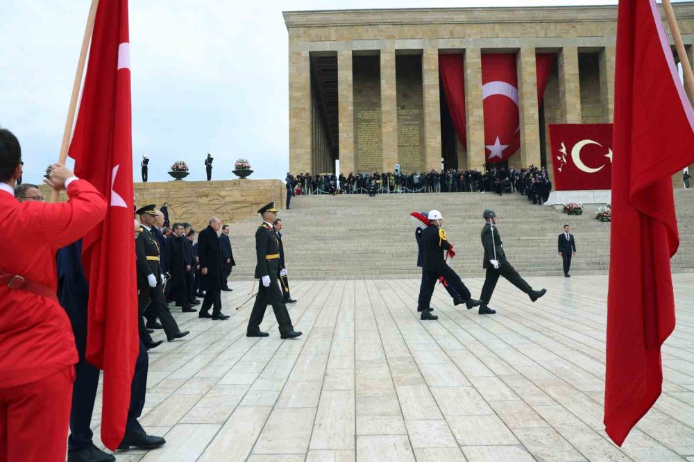 Devlet Erkanı Cumhuriyet'in 103. Yılında Anıtkabir'de