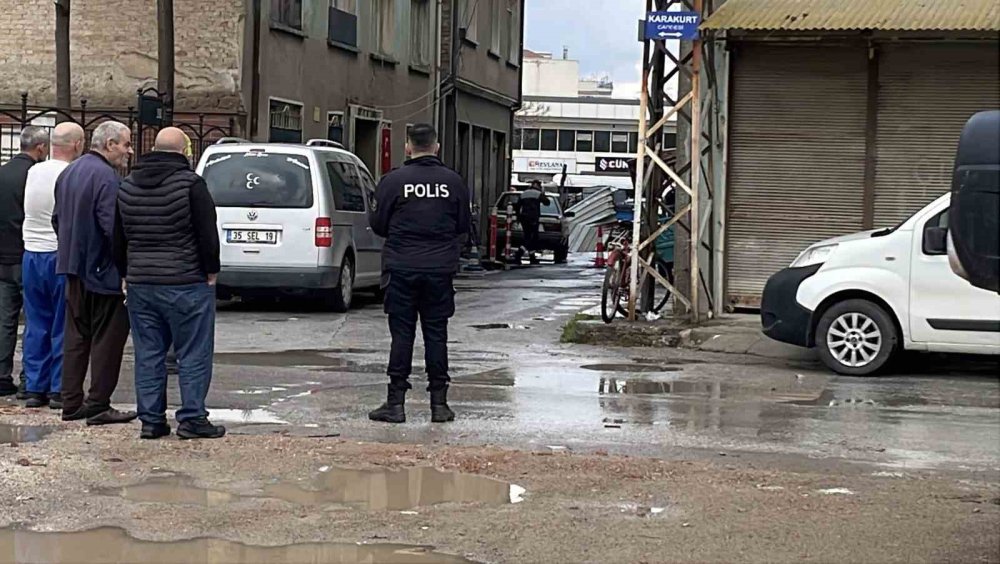 Meram'da Toprak Kaydı, Doğalgaz ve Su Hatları Patladı