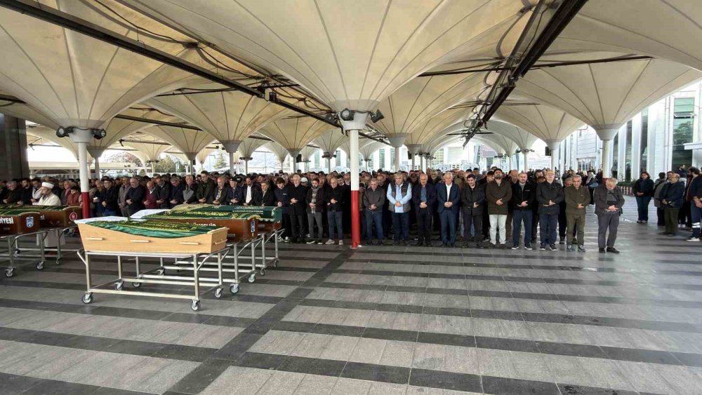 Ankara'da acı veda! Binlerce kişi namaza durdu