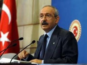 Kılıçdaroğlu partiliyi dışarı attırdı