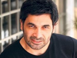 Uğur Işılak'tan orijinal Dombra performansı