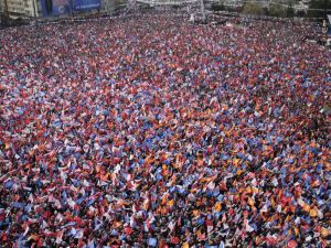 AK Parti İstanbul mitinginin havadan görüntüsü