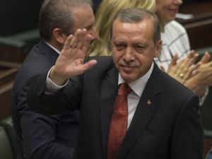 "Senden daha güzel diktatör olmaz"