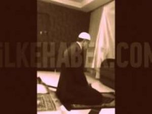 Başbakan Erdoğan Namaz Sonrası Kuran Okudu - Rekor kıran video