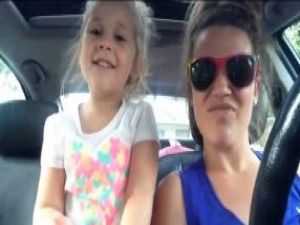 Anne - kızın rekor kıran düeti