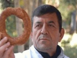 İşadamıydı simitçi oldu