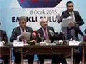 Kılıçdaroğlu'na ayakkabı fırlatıldı