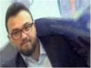 Canlı yayında sunucunun üzerine dekor düşme klasiği