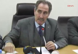 Bakan salonu yumruğuyla susturdu