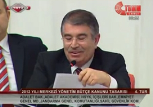 İdris Naim Şahin Meclisi güldürdü