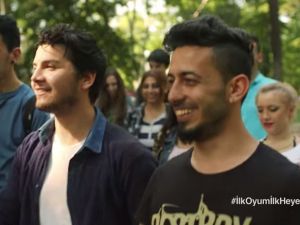 Ak Parti gençlikten dillerden düşmeyecek şarkı