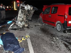 Düğün dönüşü feci kaza: 2 ölü, 8 yaralı