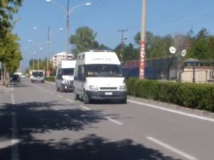 En acı konvoy: Şehitlerimiz tören alanına getiriliyor