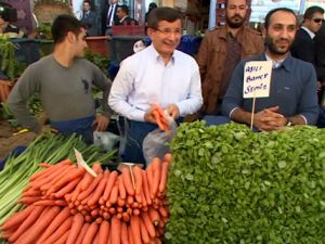 Başbakan Davutoğlu pazarcı oldu