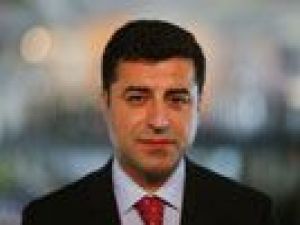 Vatandaştan Demirtaş'a türkü