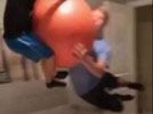 Çocuğunu az daha öldürüyordu