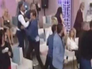 Esra Erol'un programında tekme tokat kavga