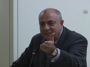 Türkeş'ten Bahçeli'ye: Çantayı Davutoğlu'na açsaydın