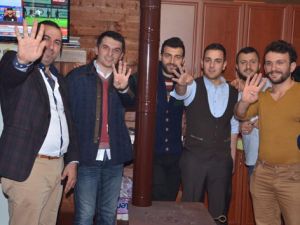 Oflu gençlerin Erdoğan aşkı