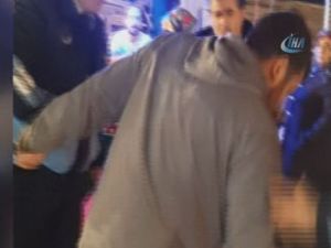 Sürünerek dilenen dilenciyi tövbe ettirerek yürüttüler