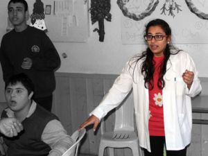 Genç kızı şoka sokan evlilik teklifi