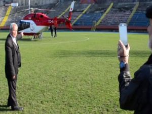 Bebek can dede fotoğraf derdinde