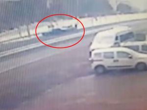 ‘Yol vermedin’ dediği sürücüyü başından vurup kaçtı