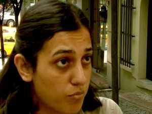 Terörist Berna Yılmaz, cezaevinden çıkarken böyle görüntülenmişti