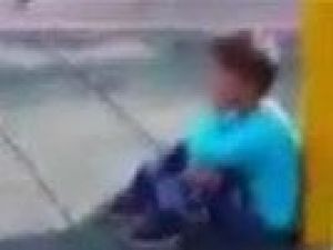 Şakanız batsın! Suriyeli çocuğa yapılan şaka yürekleri dağladı